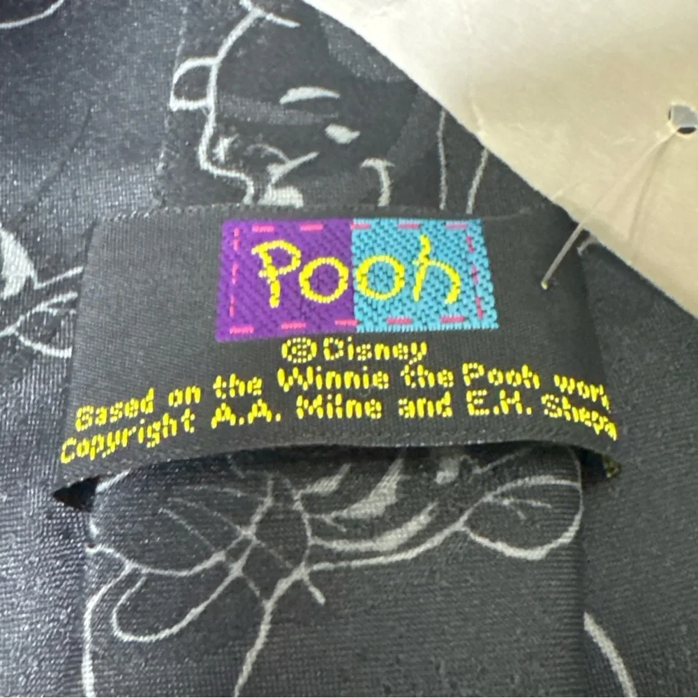 New With Tags Vintage Disney Winnie the Pooh & Tigger Necktie - Picture 2 of 5